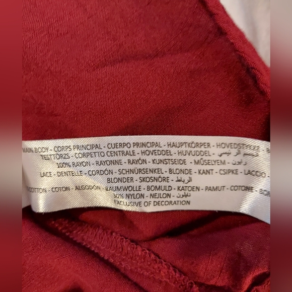 Ariat Women's Maroon Bell Sleeved Lace Detail Top - Picture 5 of 9